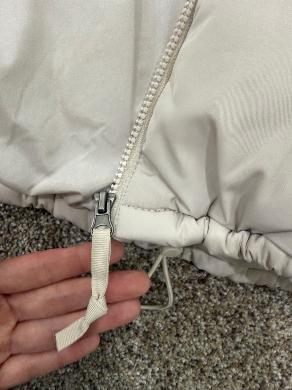 H&M Off-White Cropped Puffer Jacket - Picture 4 of 9